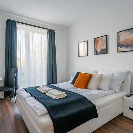 Fox Premium & Free Private Parking Budapest