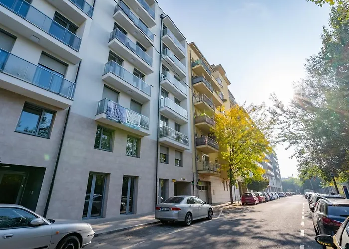 Fox Premium & Free Private Parking Budapeşte